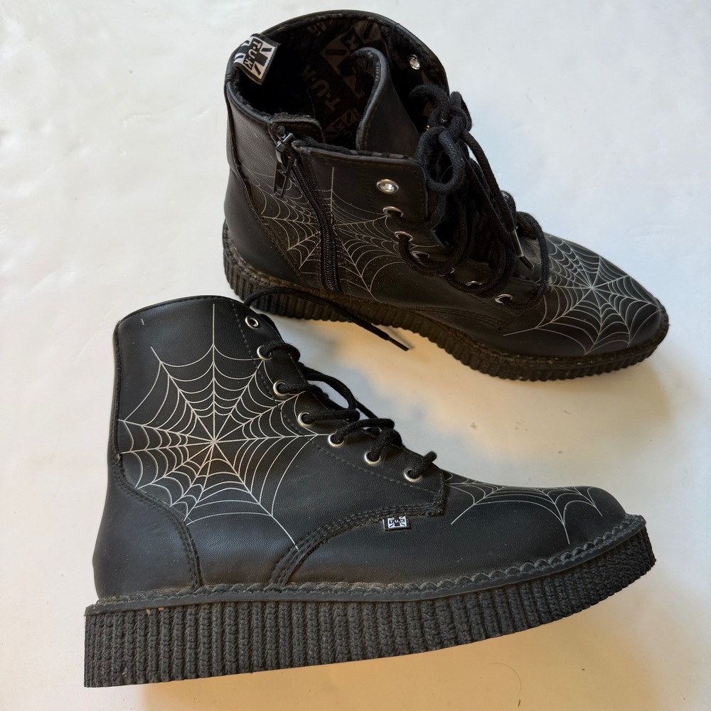 T.U.K. Black Spider Web Creeper Boots Alt Goth Witchy Grunge Fall Winter size 8